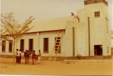 La naissance de l'Église Centrale, 1945